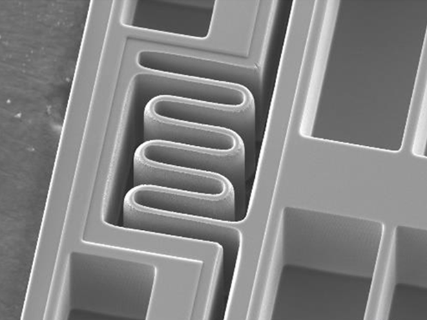 Scanning electron microscope close-up of hinge structure from Lumentum’s WSS MEMS
